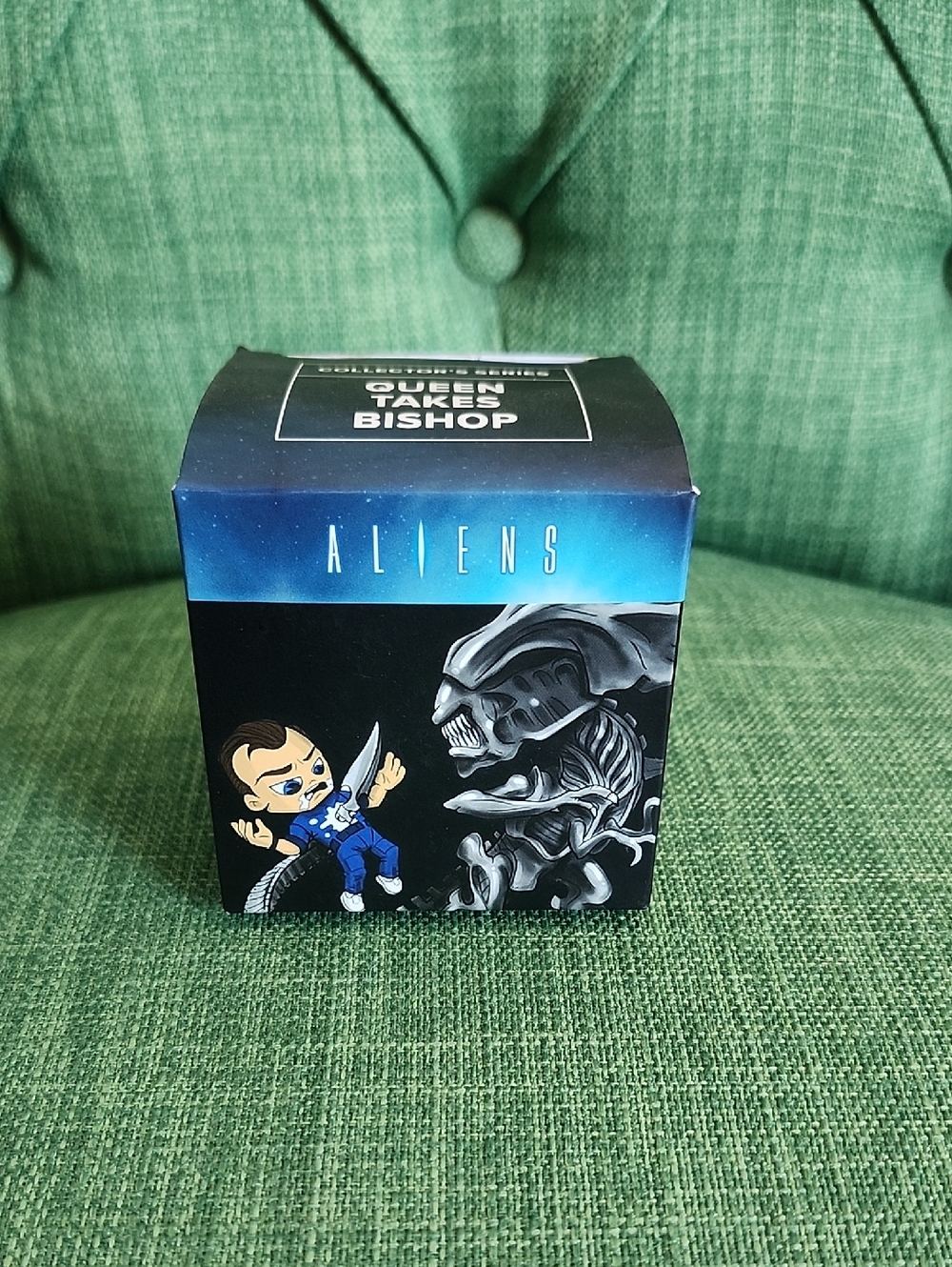 Aliens 'Queen Takes Bishop' Collectible Box - Black and Blue